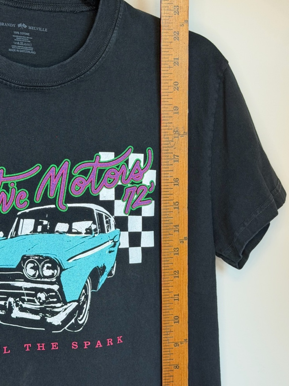 Brandy Melville Electric Motors Classic Car Graphic Tee size Small or Medium - Picture 6 of 6